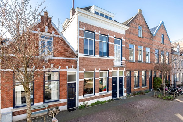 Foto - Te koop: Unieke, sfeervolle en karakteristieke familiewoning in Breda!